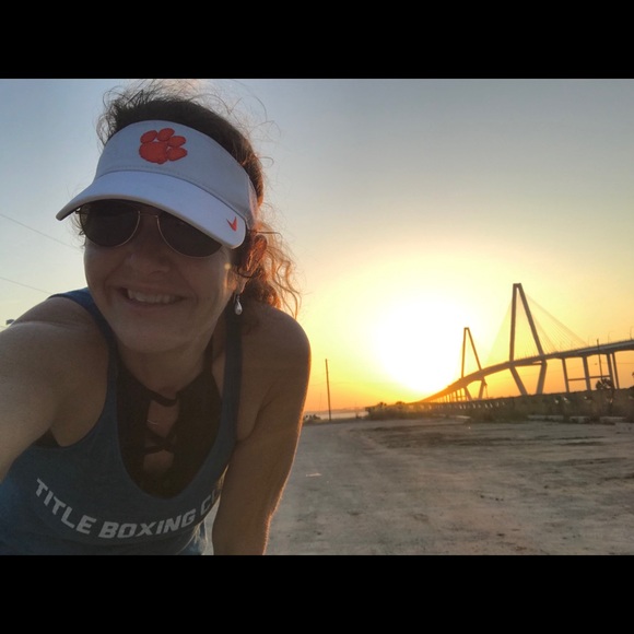 Meet your Posher, Sterling - Picture 3 of 7